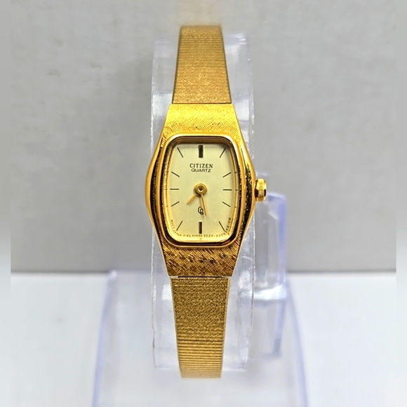 Womens Vintage Citizen CQ Watch Gold Tone Bracelet 3220-S16881 New Battery - Picture 1 of 9